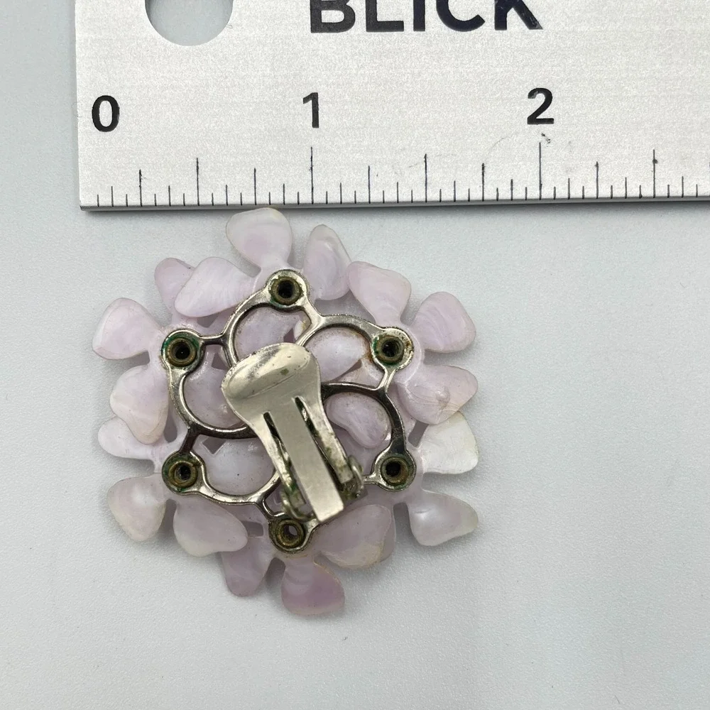 Vintage 1960s Mid Century Pastel Pink Enamel Flower Cluster Clip On Earrings